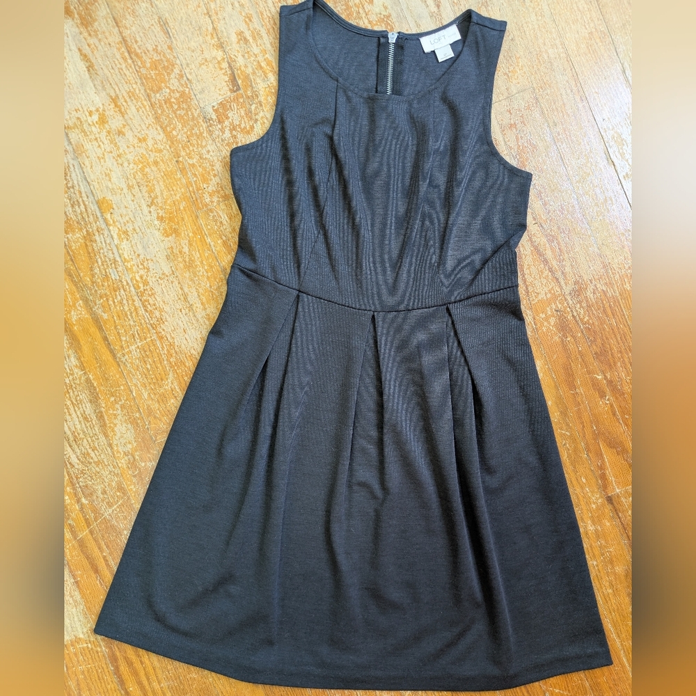 LOFT Charcoal Sleeveless Dress